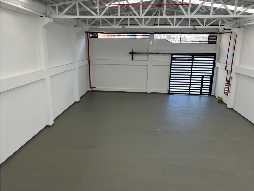 ARRIENDO BODEGA, EXCELENTE UBICACION EN TUNJA, BOYACA - 2