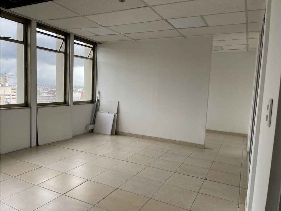 OFICINA EN ARRIENDO, CENTRO, SECTOR EMPRESARIAL — foto 6