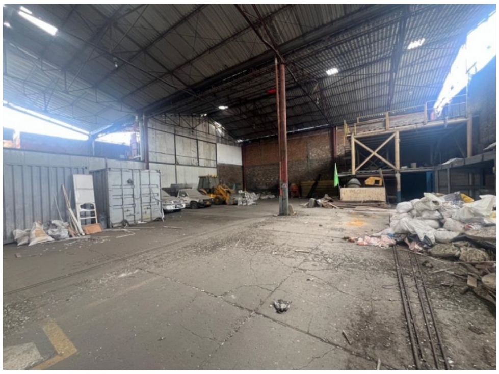 BODEGA DE 678 M2 EN VENTA, SECTOR COFRADIA, FONTIBON