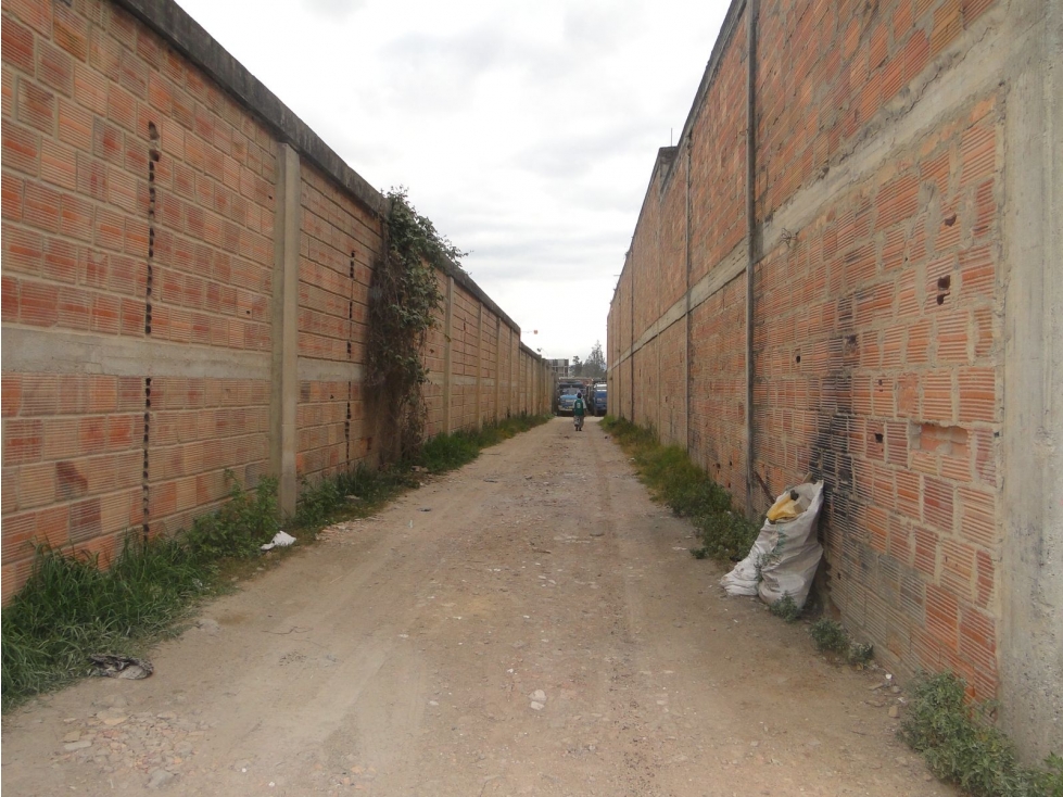 LOTE URBANO EN VENTA, SOACHA - 3