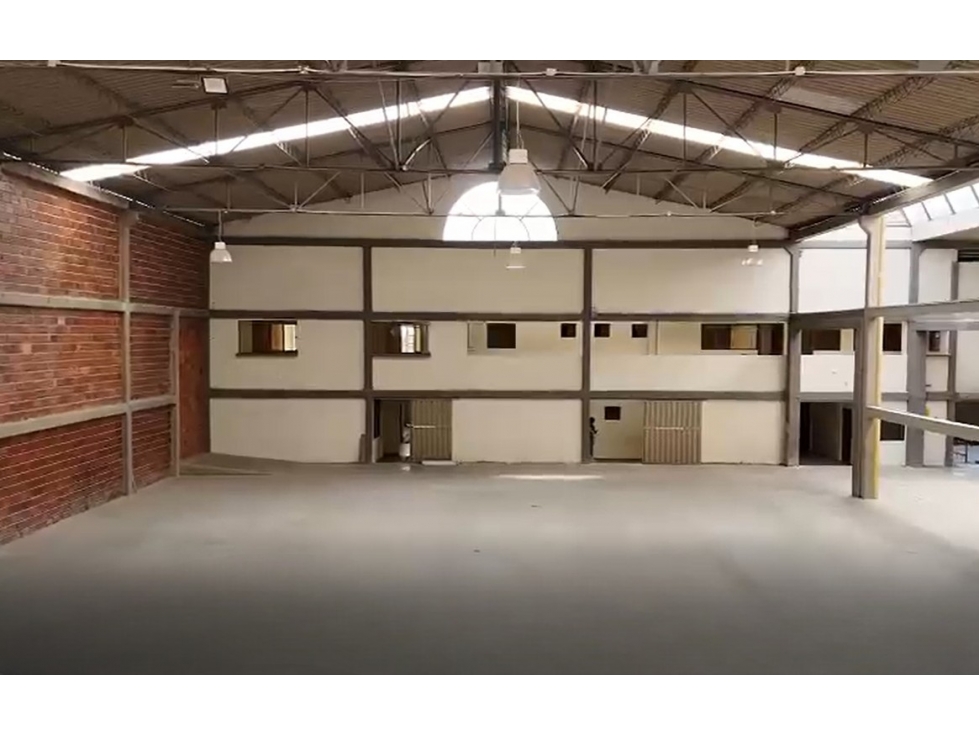 ESPECTACULAR BODEGA INDUSTRIAL EN VENTA, DUITAMA - 2