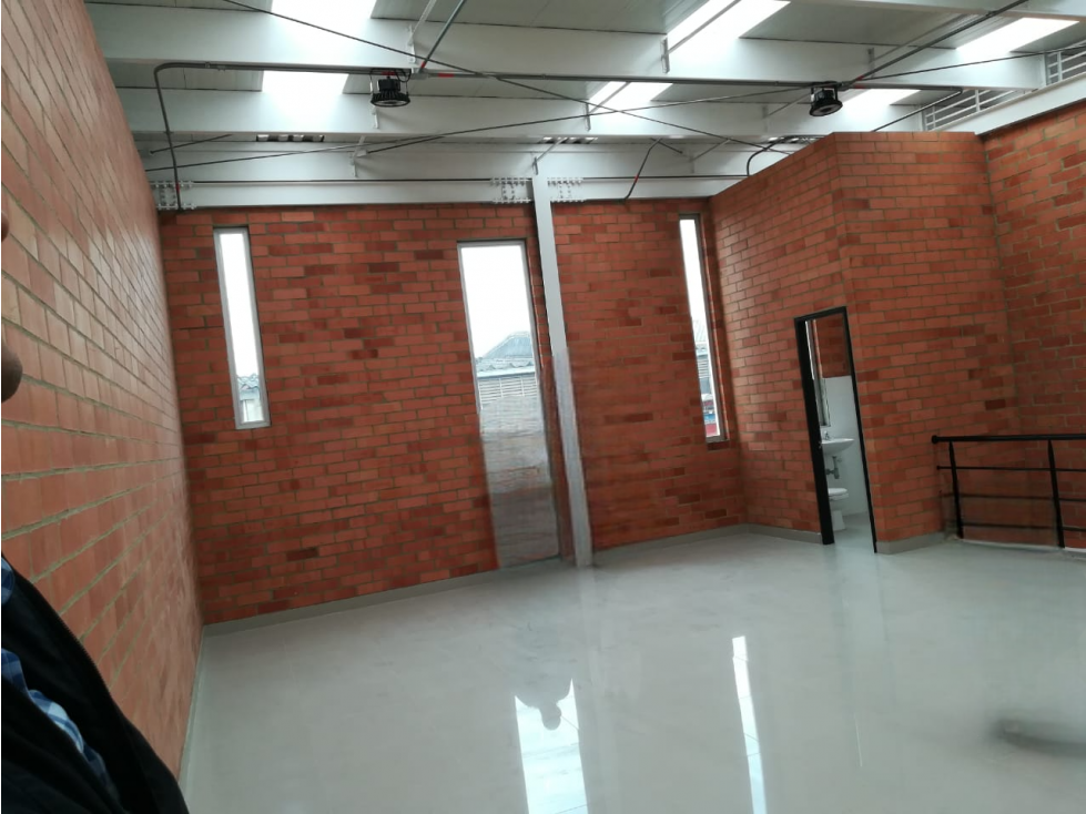 Bodega en venta en Corabastos norte 139.82 m² — foto 3