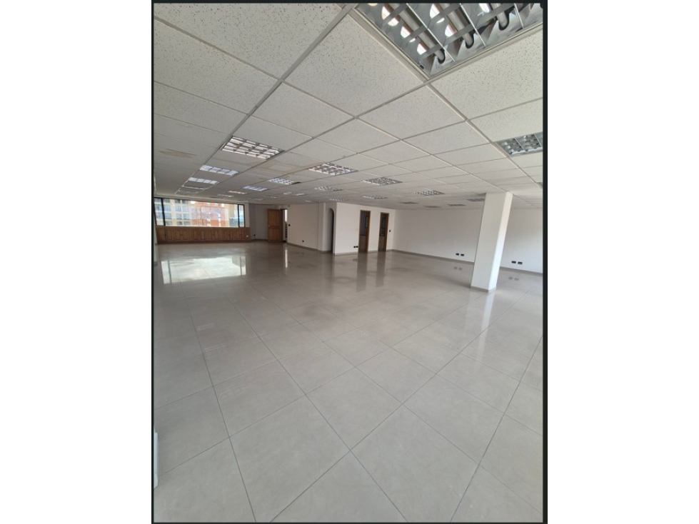 OFICINA EN ARRIENDO - CHAPINERO — foto 2