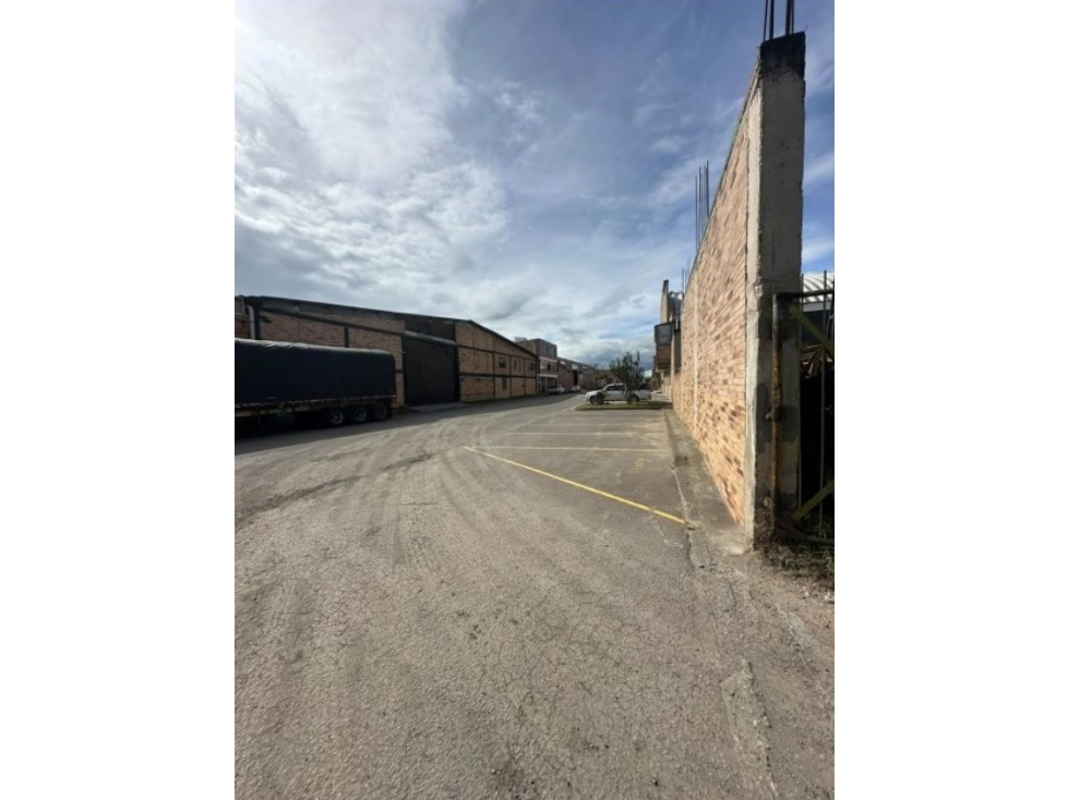 LOTE INDUSTRIAL EN ARRIENDO FONTIBÓN — foto 3