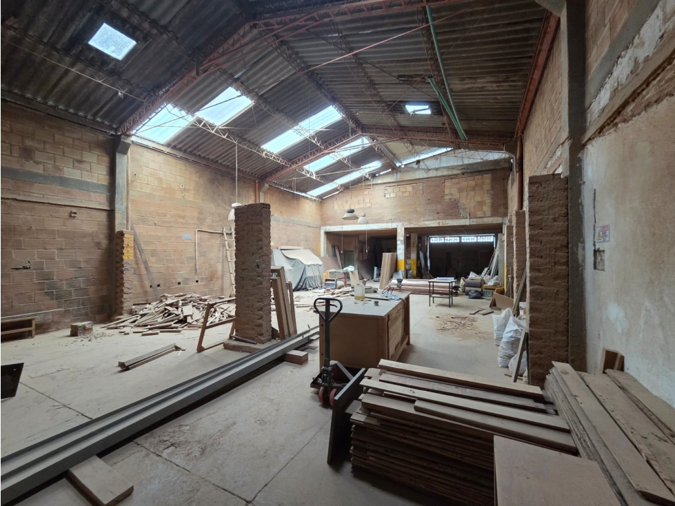 BODEGA EN ARRIENDO SECTOR SANTA MARIA DEL LAGO — foto 3