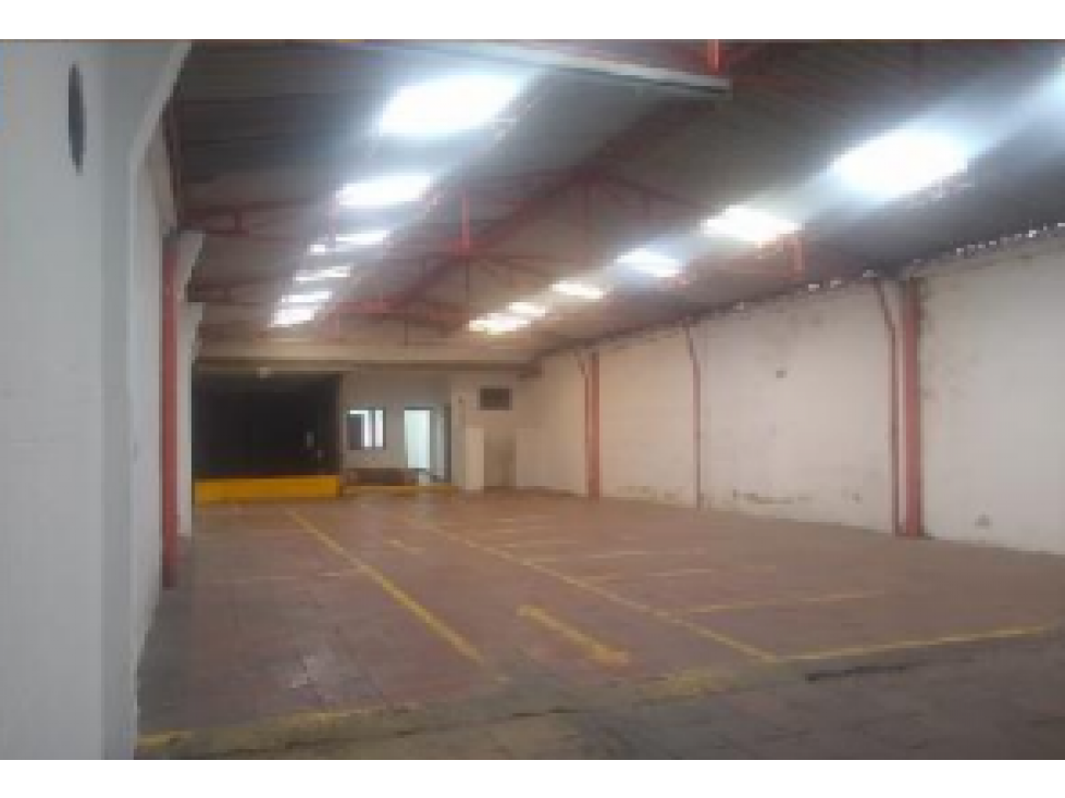 BODEGA EN VENTA RÍO NEGRO - 3