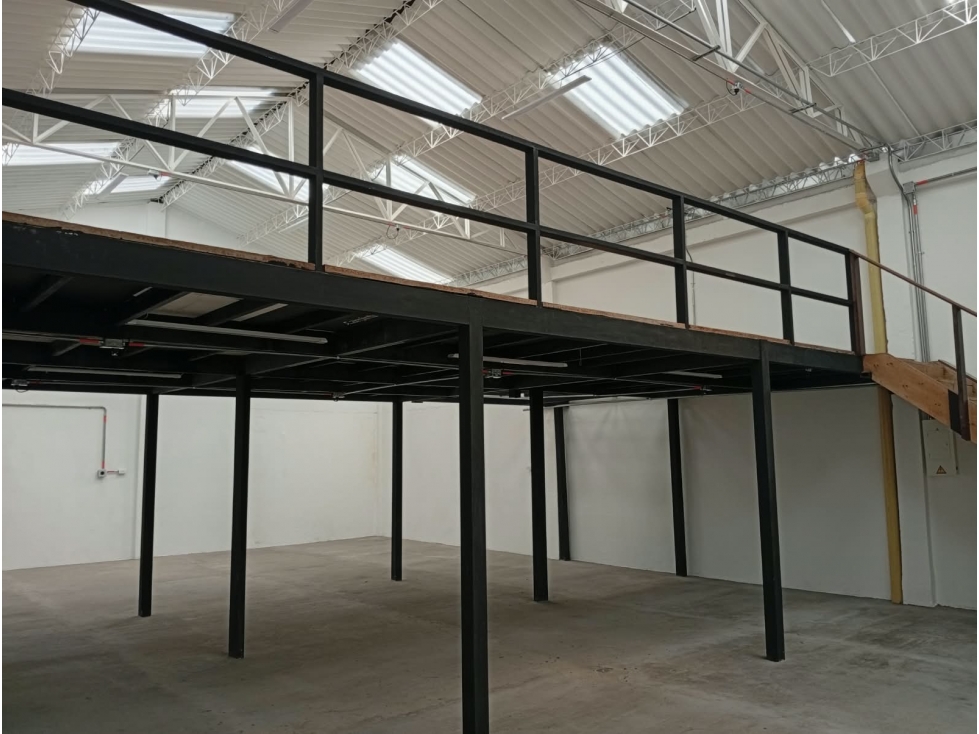 BODEGA EN ARRIENDO FERIAS, BOGOTÁ — foto 3
