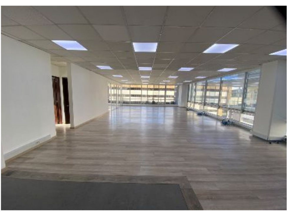 OFICINA EN ARRIENDO CHICÓ, BOGOTÁ — foto 3