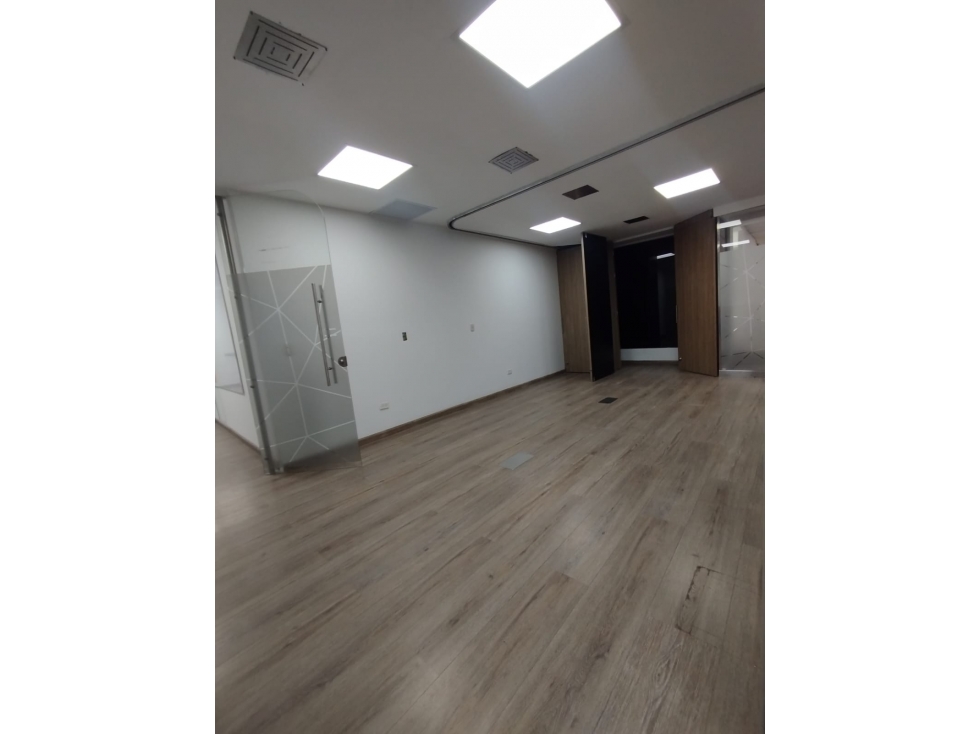 BODEGA EN ARRIENDO TOBERÍN, BOGOTÁ — foto 3