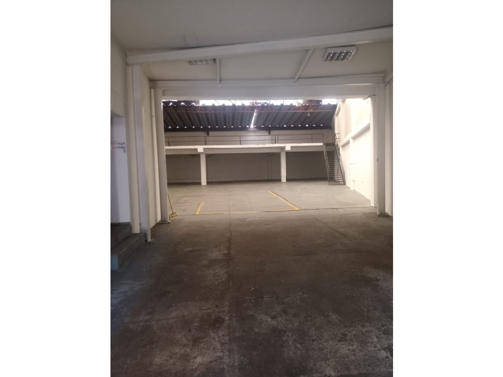 BODEGA EN VENTA, SECTOR RIONEGRO - 2