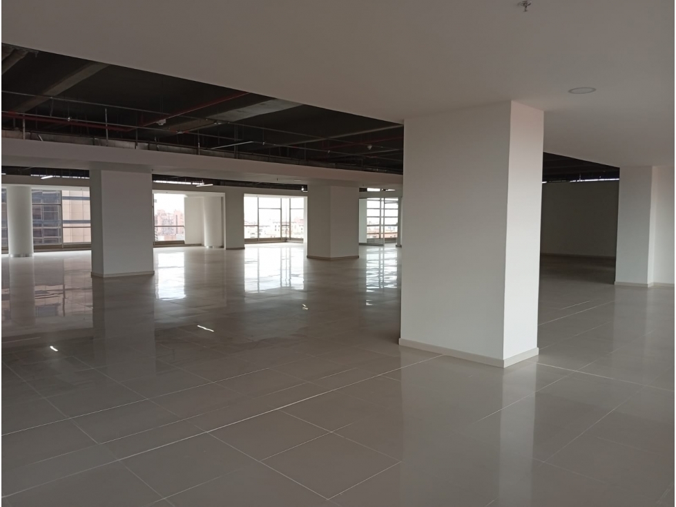 OFICINA EN ARRIENDO, AV. EL DORADO — foto 5
