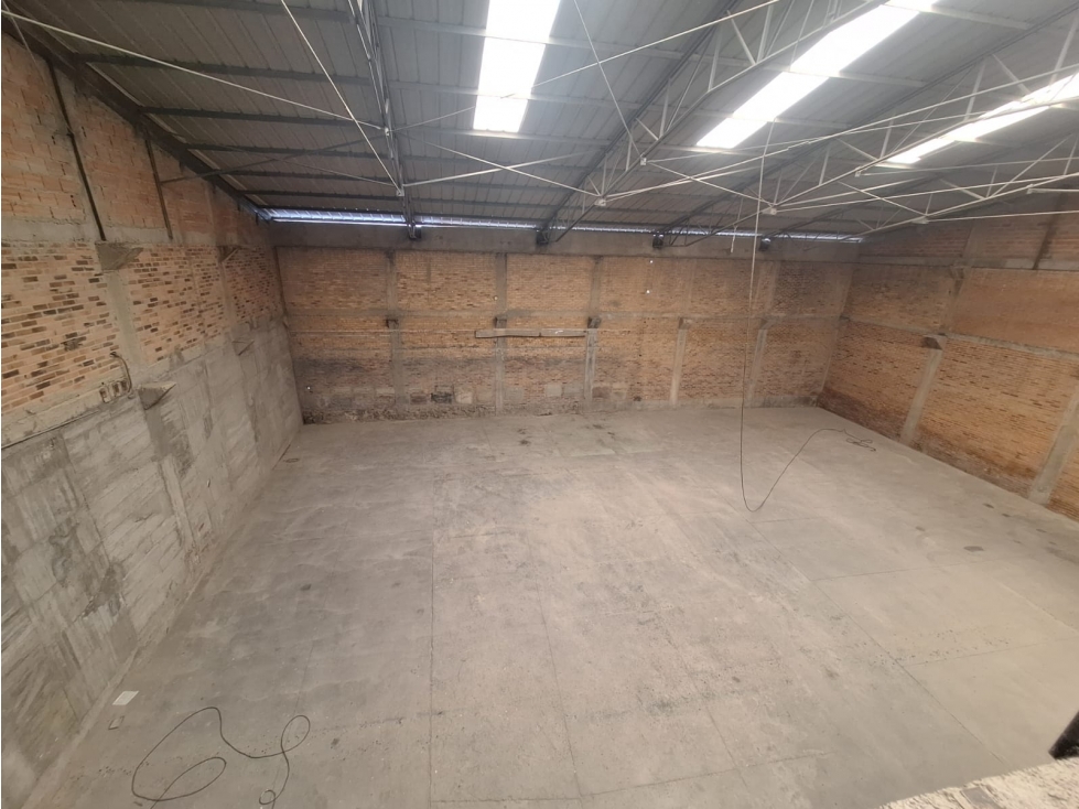 BODEGA EN ARRIENDO SOACHA SOBRE VIA PRINCIPAL - 3