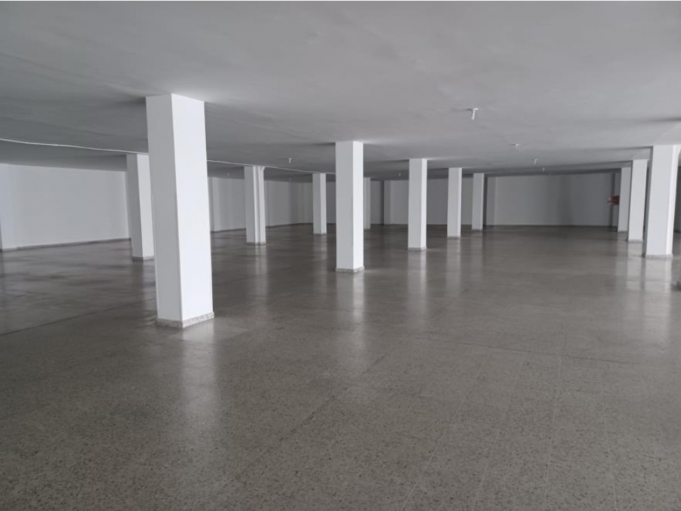 OFICINA DE 1.369 M2 EN ARRIENDO, PUENTE ARANDA