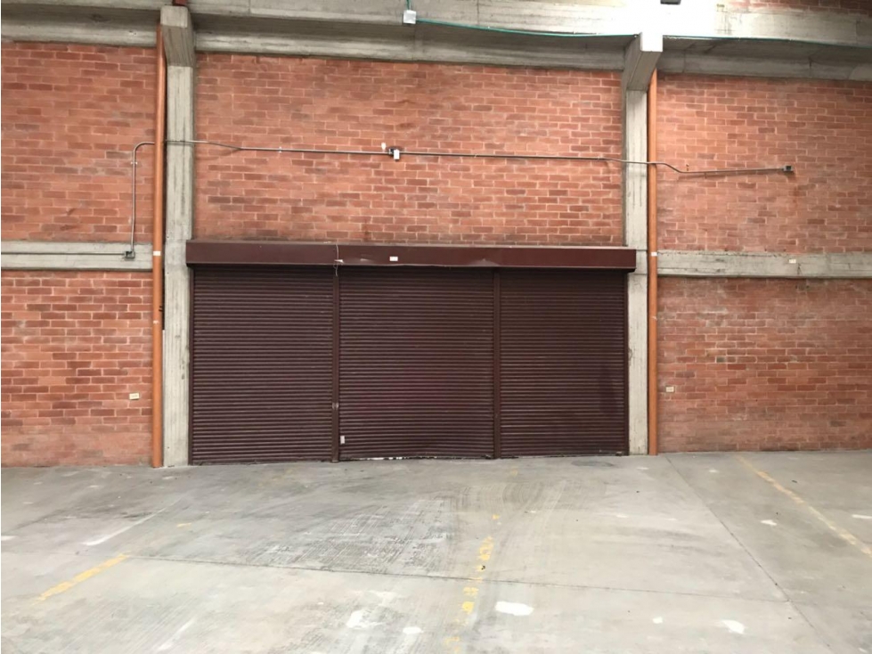 BODEGA EN ARRIENDO, PARQUE INDUSTRIAL, SECTOR MODELIA — foto 4
