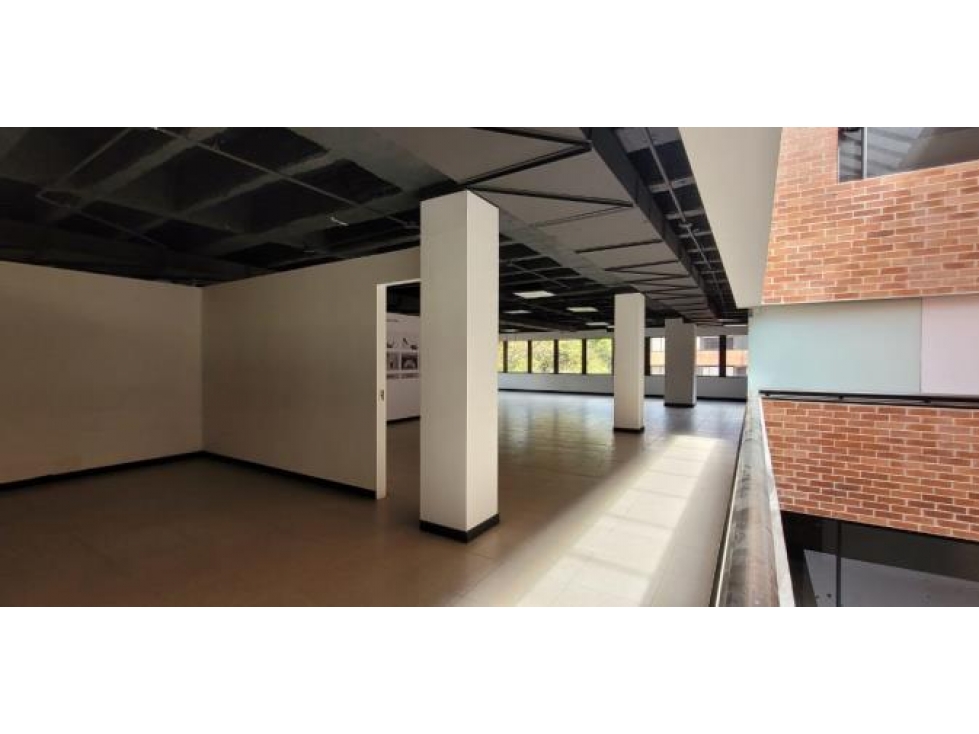 EDIFICIO EN VENTA, SECTOR RINCON DEL CHICO, EXCELENTE UBICACION — foto 2
