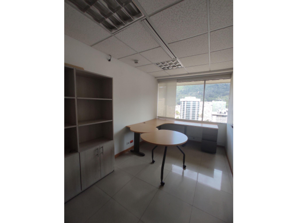 Oficina en arriendo 486 m² de piso completo — foto 5