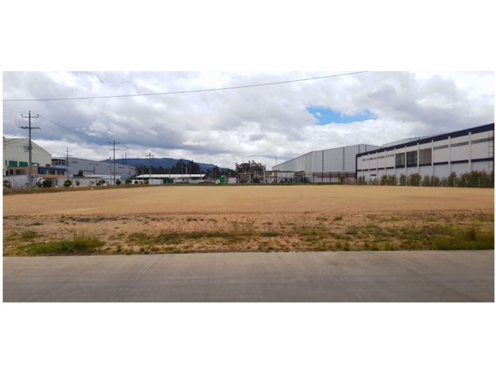 Lote Esquinero en Parque Empresarial 7.604 m² en Tocancipá - 3
