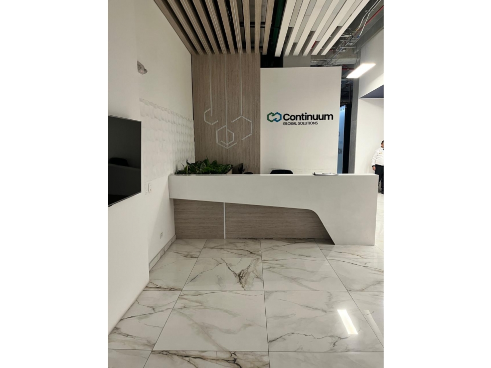 EXCELENTE OFICINA EN ARRIENDO - AVENIDA EL DORADO — foto 4