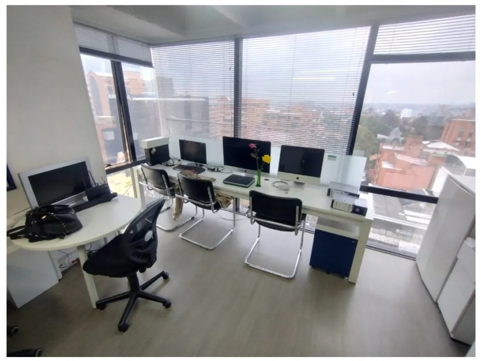 OFICINA EN ARRIENDO | AMOBLADA | SECTOR CALLE 72 - CHAPINERO — foto 4