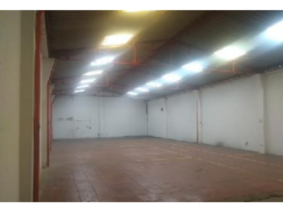 BODEGA EN VENTA RÍO NEGRO - 4