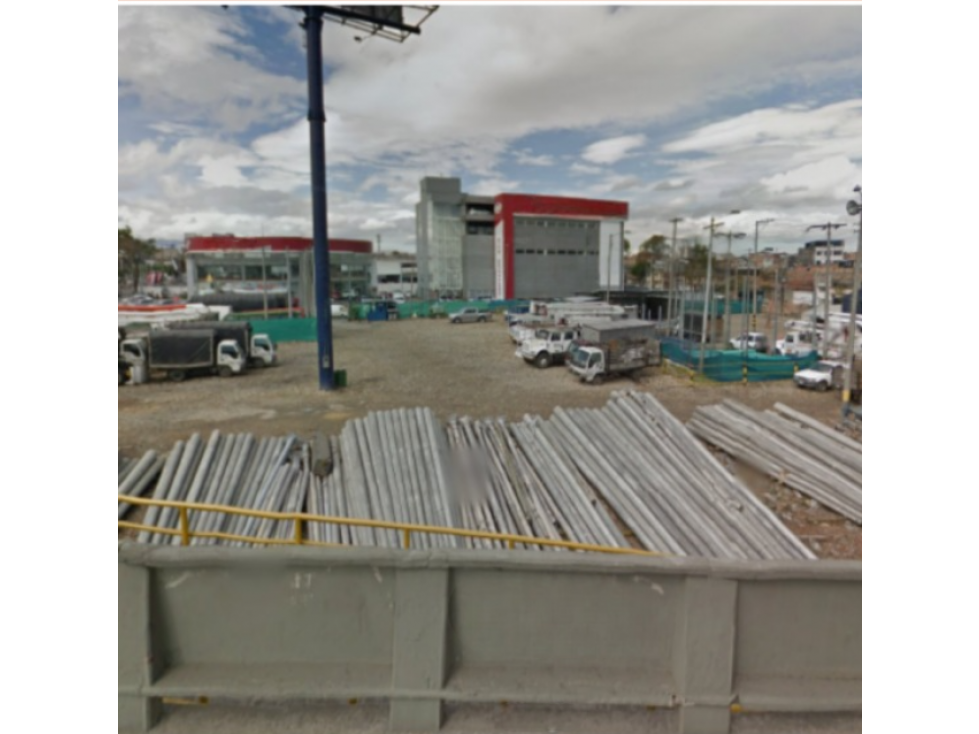 LOTE ESQUINERO DE 5.613 M² EN VENTA, SECTOR COMERCIAL E INDUSTRIAL - 2