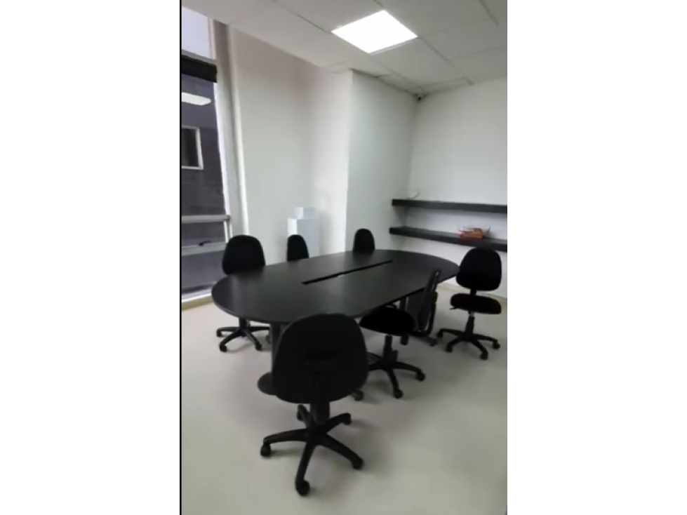 OFICINA DE 98 M2 EN VENTA, SECTOR PEPE SIERRA — foto 2
