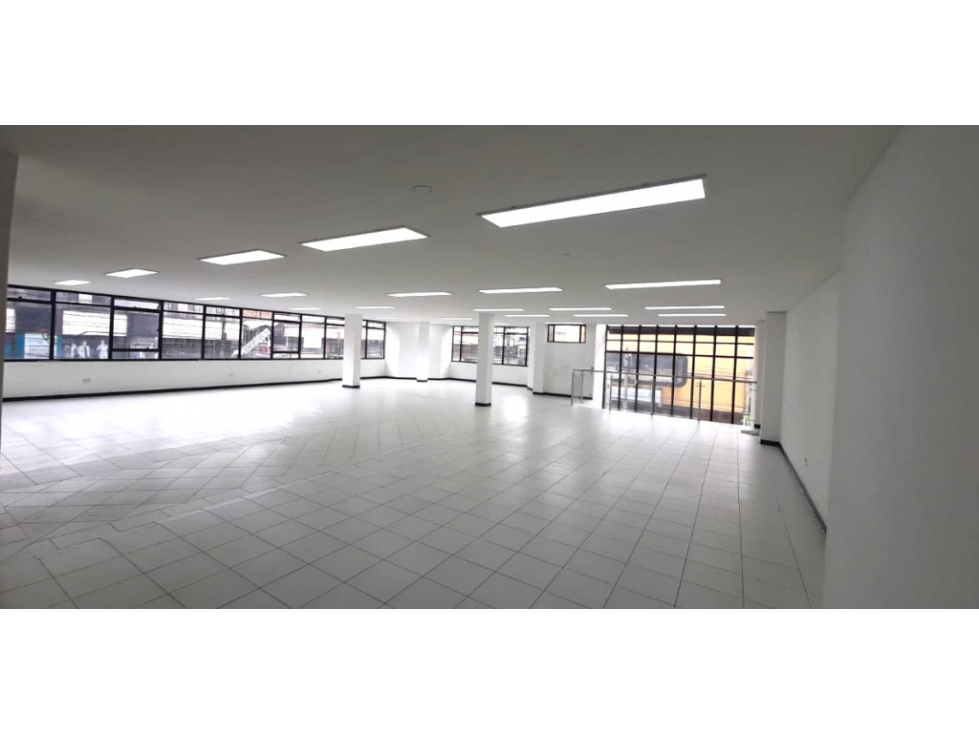 EDIFICIO EN ARRIENDO, ZONA COMERCIAL, RESTREPO - 2