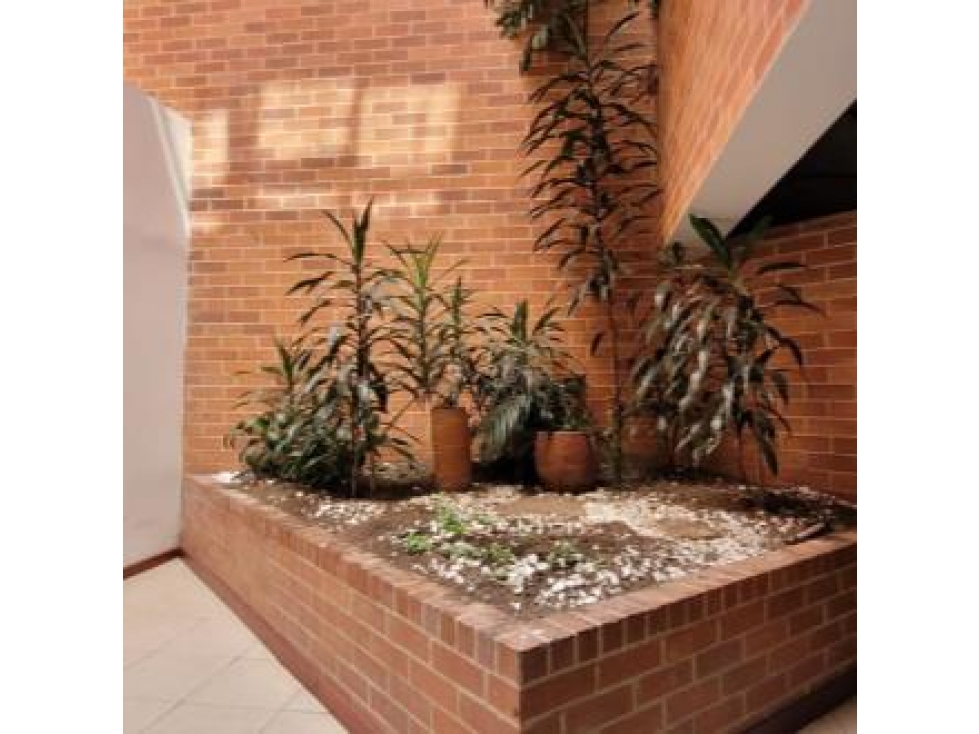 EDIFICIO EN VENTA, SECTOR RINCON DEL CHICO, EXCELENTE UBICACION — foto 5