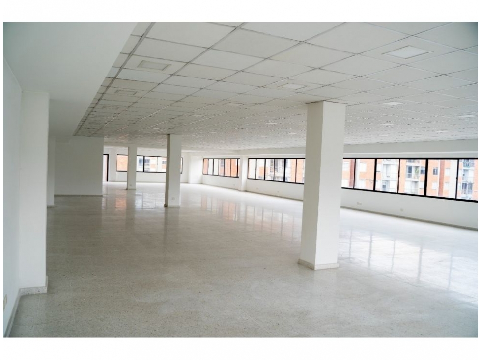 EDIFICIO EN ARRIENDO, MODELIA, EXCELENTE UBICACION - 4
