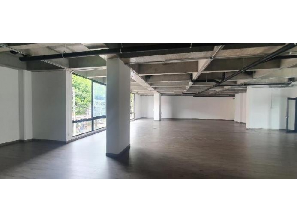 EDIFICIO DE 1.397 M2 EN ARRIENDO, CHICO, ZONA FINANCIERA Y COMERCIAL - 2