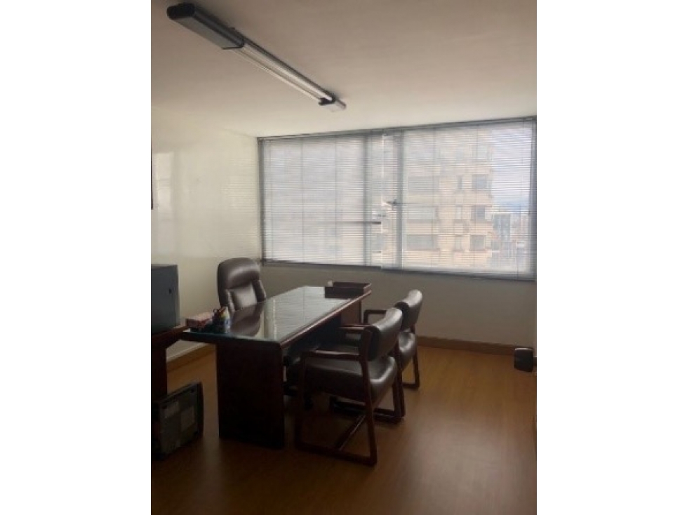 OFICINA EN VENTA, LA CANDELARIA, SECTOR FINANCIERO Y COMERCIAL — foto 3