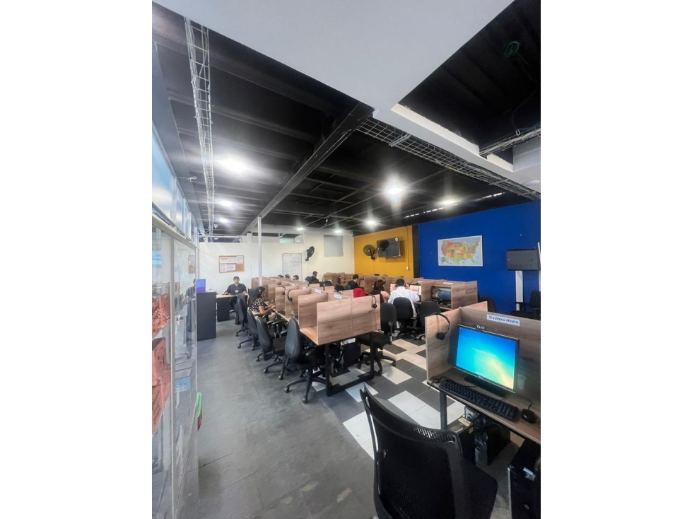 EDIFICIO DE 800 M2 EN ARRIENDO, LA CASTELLANA, IDEAL PARA CALL CENTER - 1