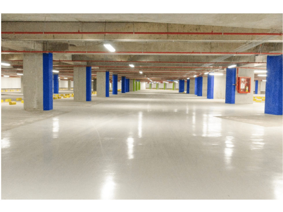 Oficina en arriendo 478 m² con — foto 2