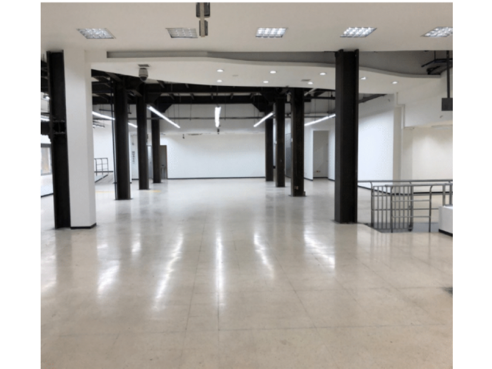 Local en arriendo | 918 m² - en sector comercial y financiero — foto 2
