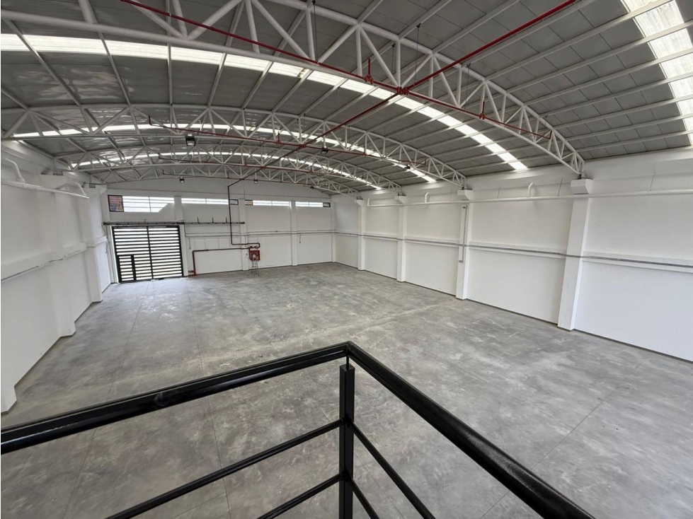 Bodega en Arriendo Tunja 720 m² con doble altura y mezanine - 3