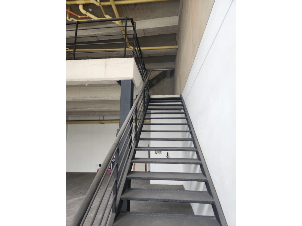 LOCAL COMERCIAL EN ARRIENDO | TOBERIN — foto 3