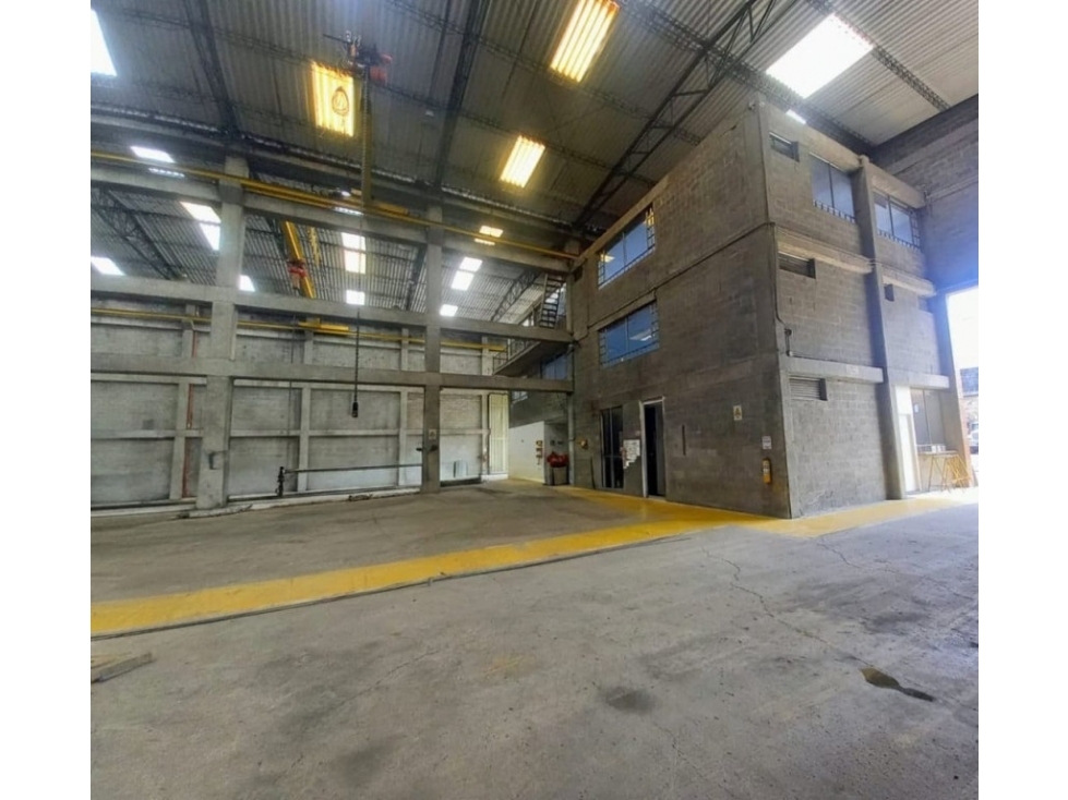 BODEGA INDUSTRIAL EN ARRIENDO VALLADOLID — foto 5