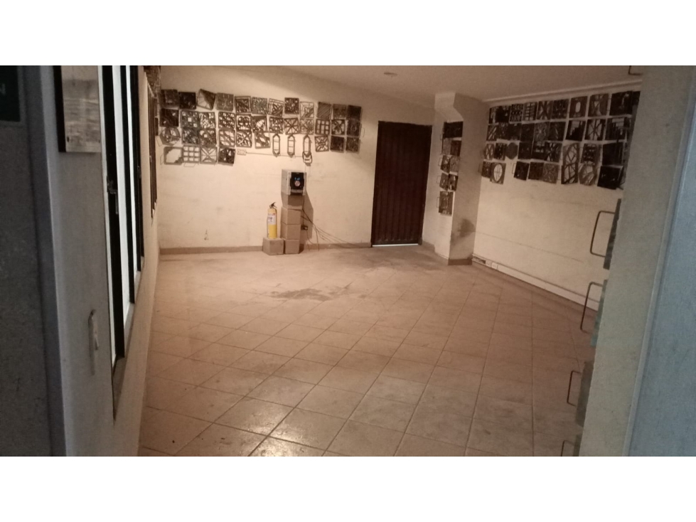 BODEGA EN VENTA, BARRIOS UNIDOS, UBICACION ESTRATEGICA — foto 4