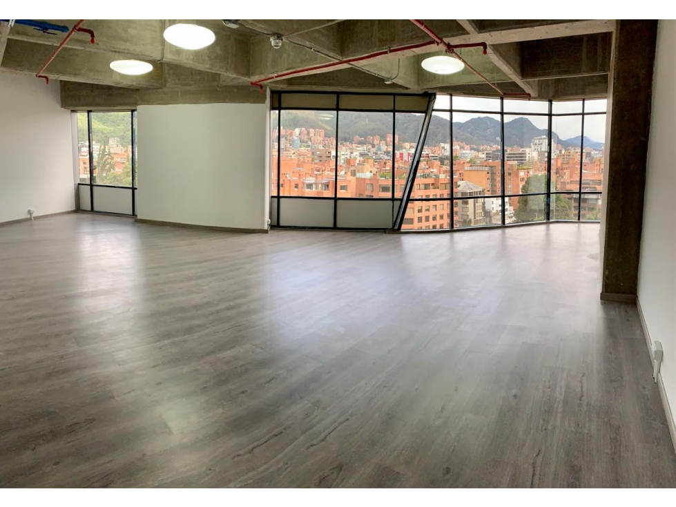 OFICINA 69 M2 EN VENTA - SECTOR CHICO