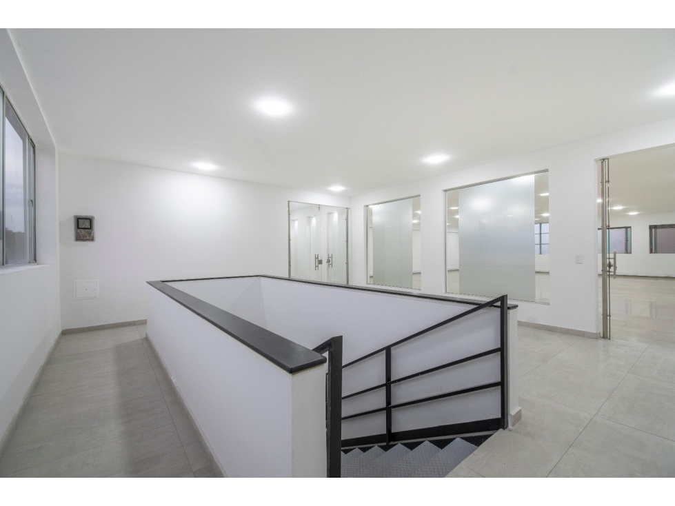 EDIFICIO EN VENTA, FONTIBON — foto 3