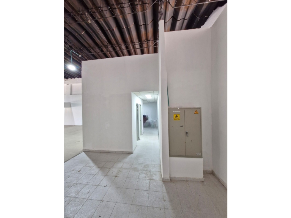 LOCAL COMERCIAL EN ARRIENDO, VILLAVICENCIO - 5