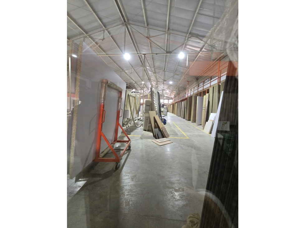 BODEGA EN ARRIENDO SECTOR PUENTE ARANDA SOBRE VIA PRINCIPAL — foto 6