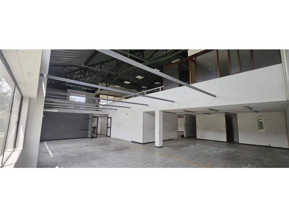LOCAL EN ARRIENDO FUNZA - 6