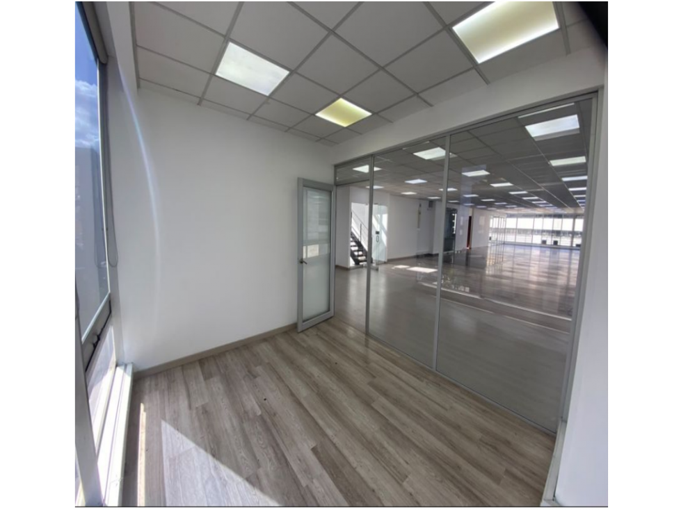 OFICINA EN ARRIENDO CHICÓ, BOGOTÁ — foto 6