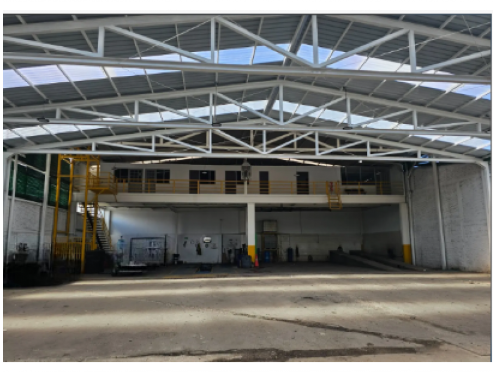 BODEGA INDUSTRIAL EN VENTA VILLA GLADYS — foto 2