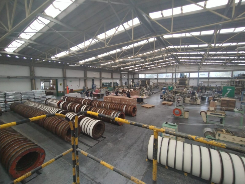 BODEGA INDUSTRIAL EN VENTA EN SOPO - 1