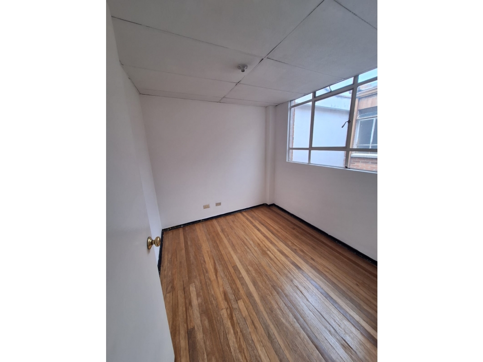 ARRIENDO OFICINAS DESDE 48 M2, SECTOR LA SOLEDAD, TEUSAQUILLO — foto 4