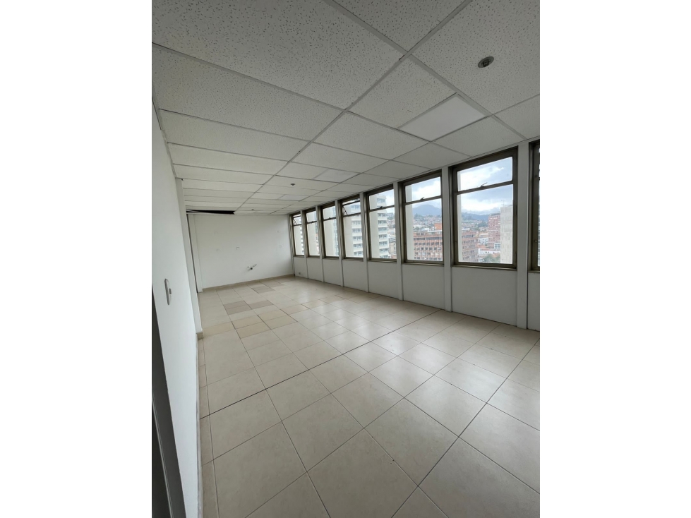 OFICINA EN ARRIENDO, CENTRO, SECTOR EMPRESARIAL — foto 4