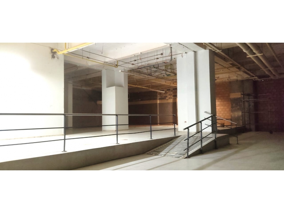 LOCAL COMERCIAL EN ARRIENDO - VILLAVICENCIO - 3