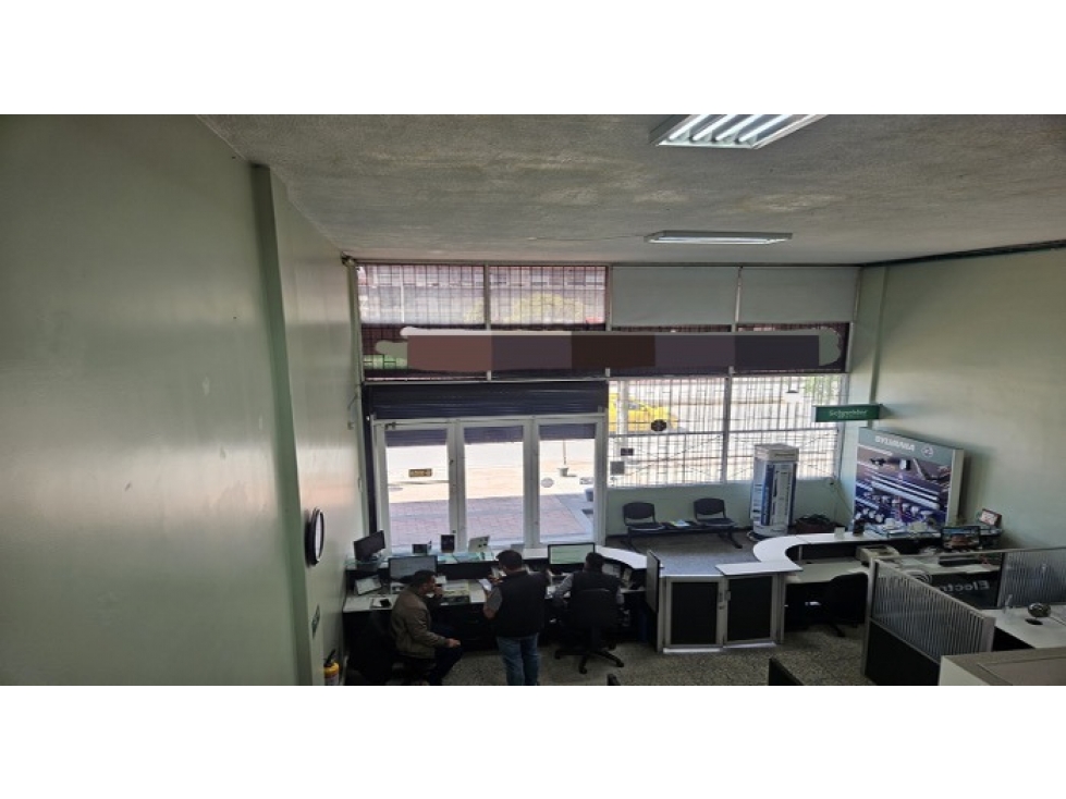 ARRIENDO LOCAL CON BODEGA 438 M2 CALLE 13 BOGOTÁ - 2